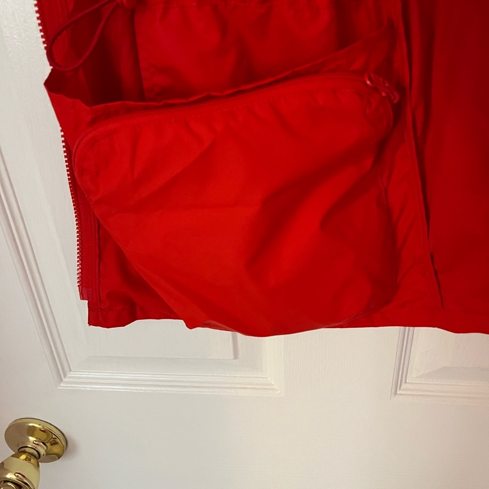 Packable windbreaker - Picture 3 of 4